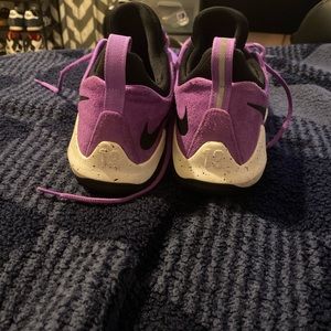 Paul George 1 Nike basketball shoes lightly worn. Traction is perfect